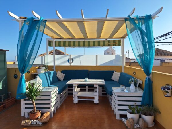 Family Apartment in La Herrada near the Pink Lake