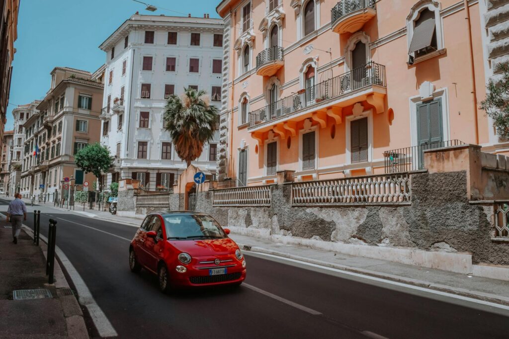 Půjčte si auto přímo na letišti v Itálii bez kreditní karty!